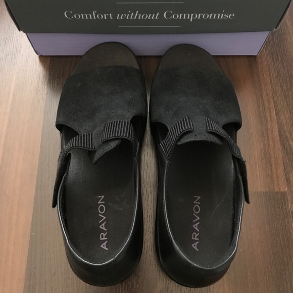 NEW Aravon Sandals Duxbury T-Strap Women's Size 9 Black - Picture 4 of 8